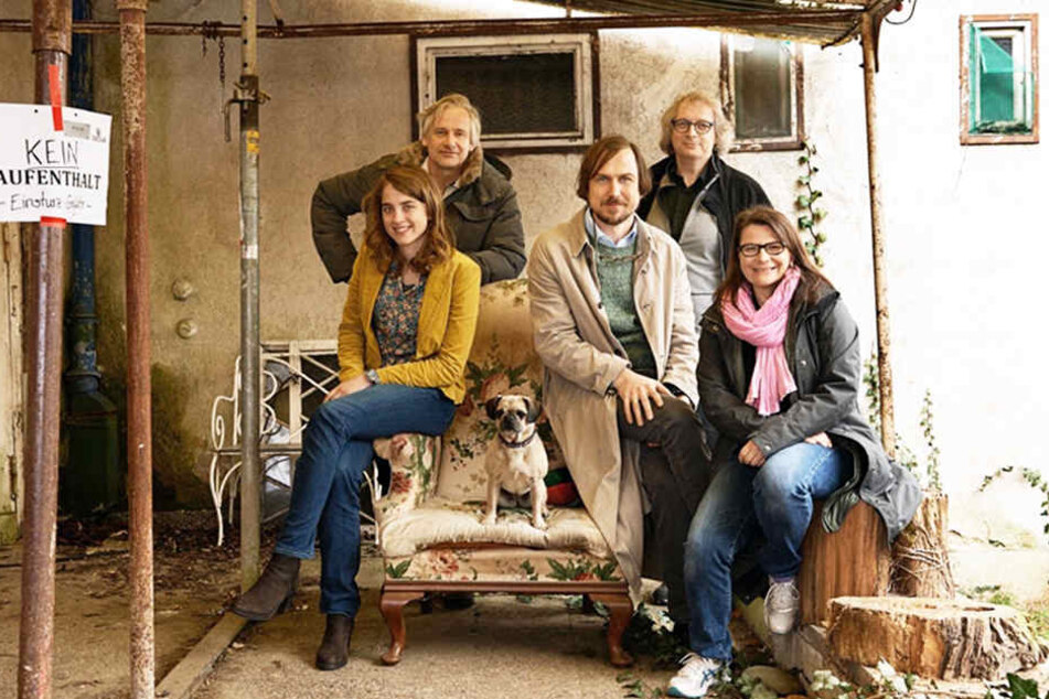 Ein Teil des Teams beim Drehstart im April 2015.