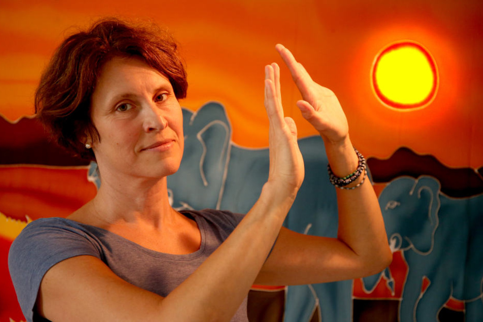 Bloß keine Sonne: Astrid Schurig
muss ausgerechnet das meiden, wonach sich die meisten von uns sehnen.