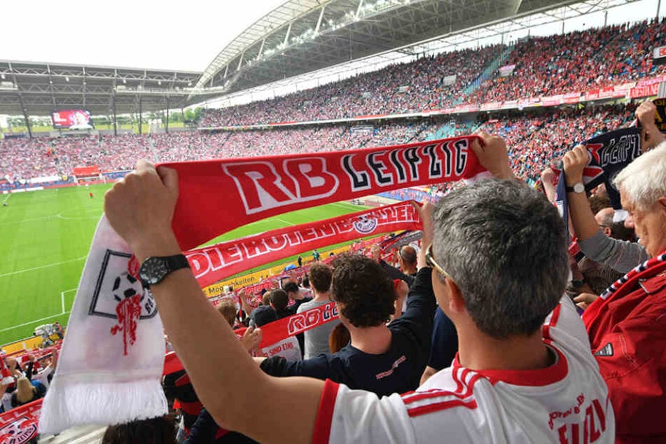 Bei einem Champions League-Aus wären sicher auch zahlreiche RB-Fans auf die Barrikaden gegangen.