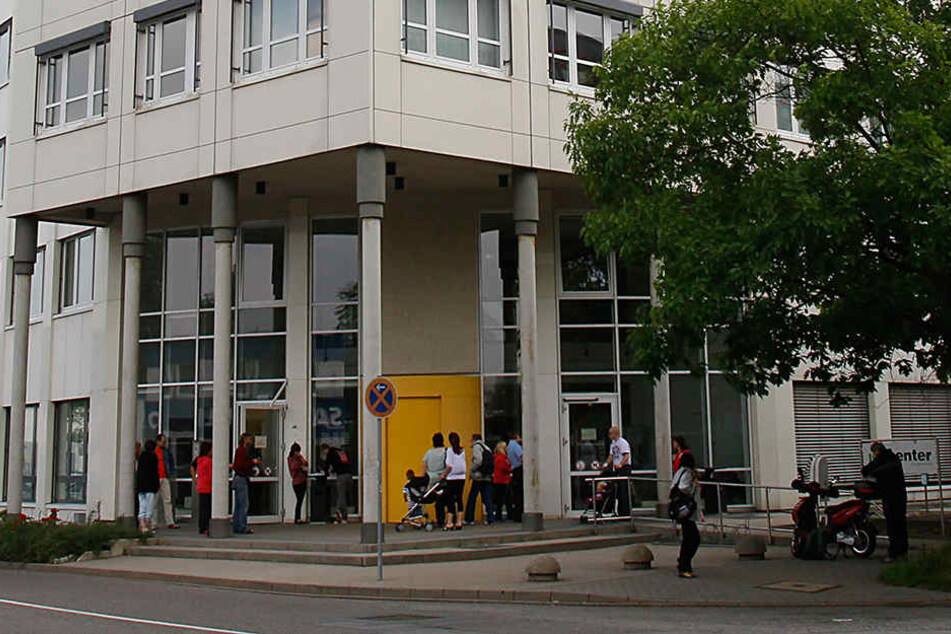 Im Jobcenter in der Heinrich-Lorenz-Straße eskalierte ein Kundengespräch.