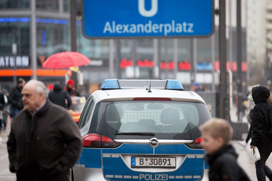 Bald soll die Polizei rund um die Uhr auf dem Alexanderplatz sein.