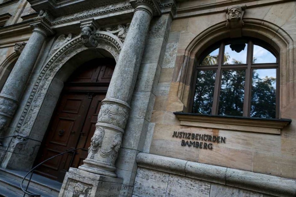 Wegen Computerbetrugs müssen sich vier Chemnitzer vor dem Landgericht Bamberg verantworten.