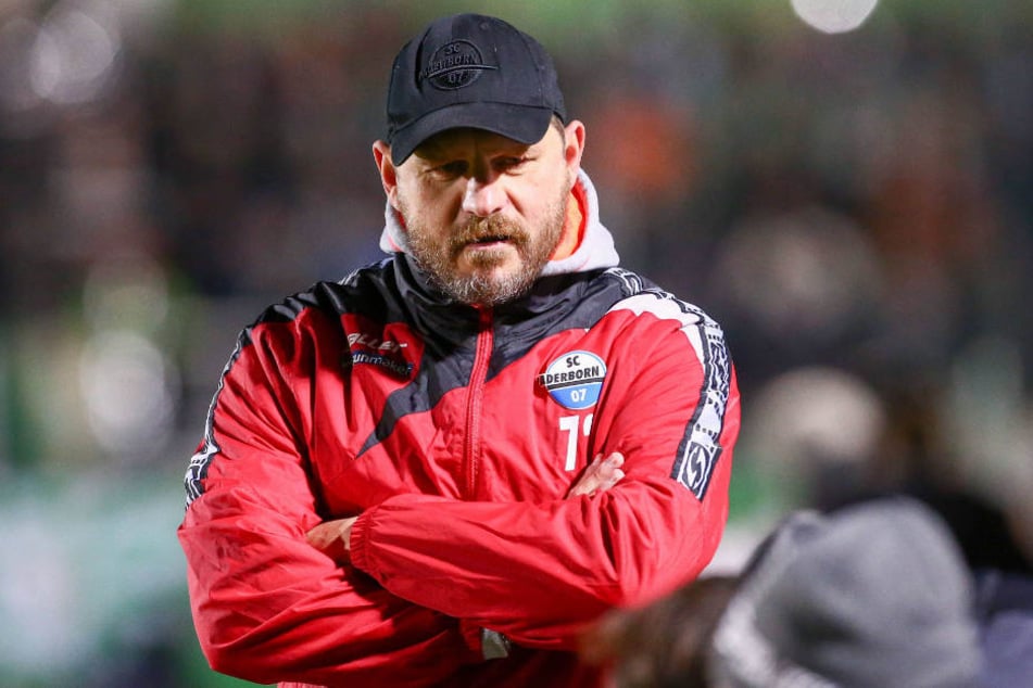Mit dem 4:4 seiner Mannschaft ist Steffen Baumgart nicht zufrieden.