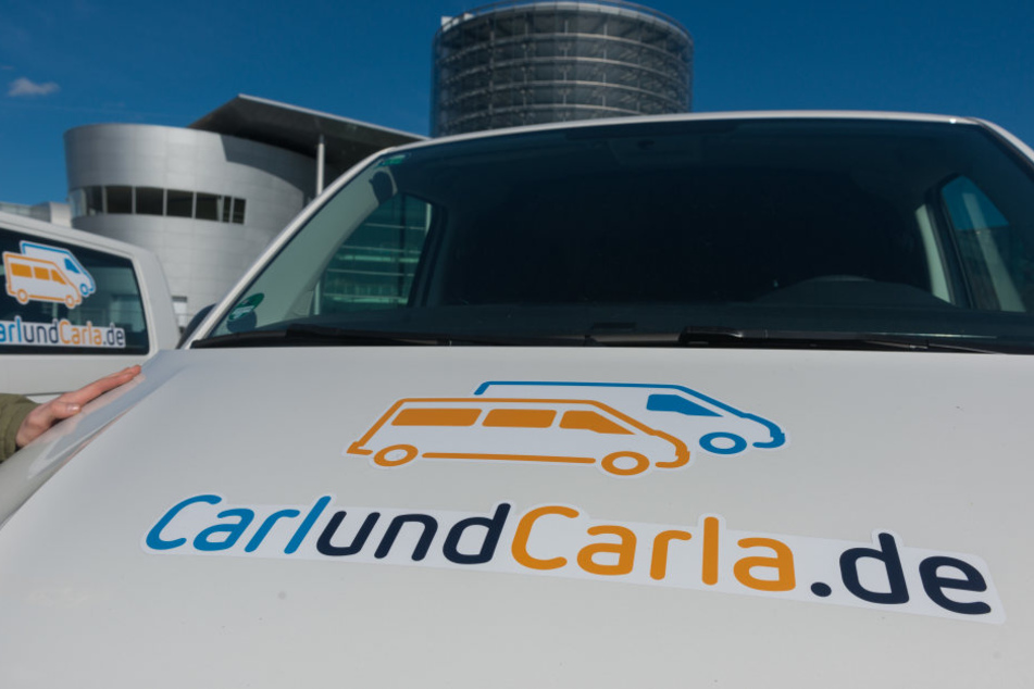 2013 mit der Vermietung von gebrauchten VW-Bussen in Dresden gestartet,
gibt`s „CarlundCarla.de“ inzwischen auch in Leipzig, Halle, Chemnitz - und seit
heute neu in Berlin sowie in Mannheim.