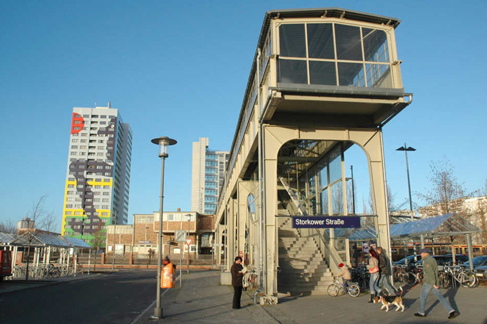 Der Mann (39) wurde auf dem S-Bahnhof Storkower Straße übel zusammengeschlagen. (Symbolbild)