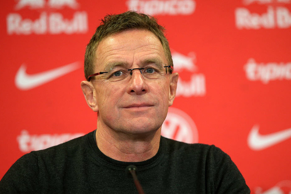 Sportdirektor Rangnick weiß: "Wir haben keinen nach dem Motto geholt 'Ich habe schon einiges erreicht und werde den anderen mal erzählen, wie man richtig Fußball spielt'"