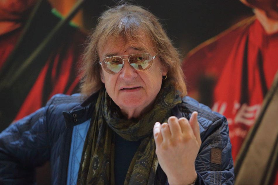Dieter "Maschine" Birr hat's musikalisch noch drauf.