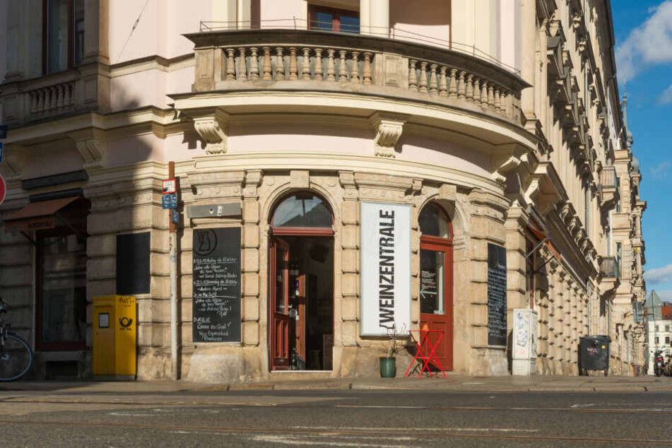 Die "Weinzentrale" von Jens Pietzonka zählt zu Deutschlands besten Weinbars.