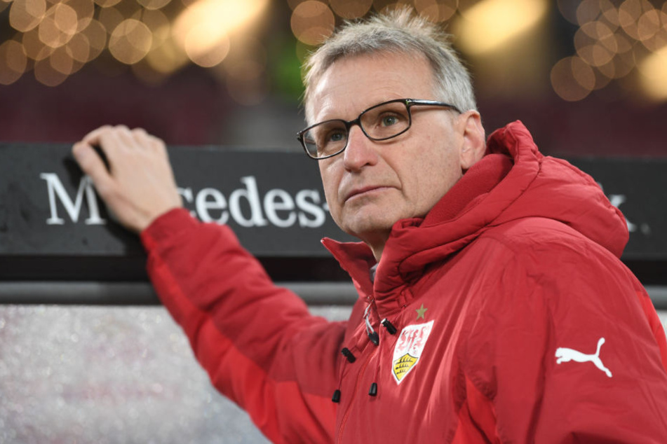 Für ihn sind die kommenden Aufgaben des VfB ein "hartes Paket": Manager Michael Reschke.