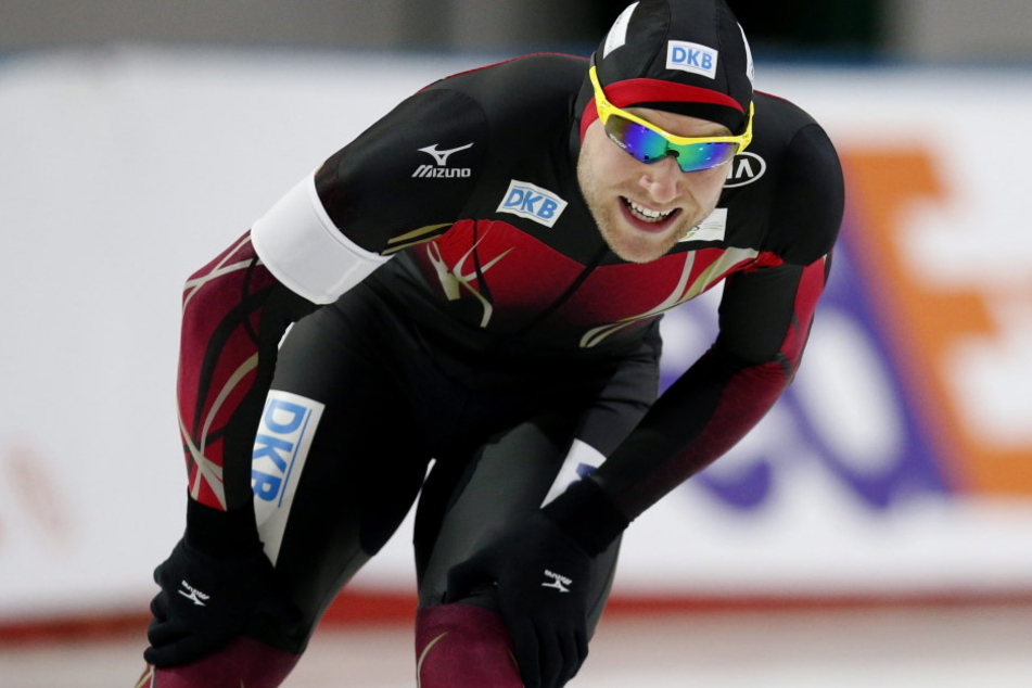 Eisschnellläufer Nico Ihle (30) würde sich über Olympische Winterspiele 2026
in Chemnitz freuen. Als Trainer würde er im Eissportkomplex mit dabei sein.