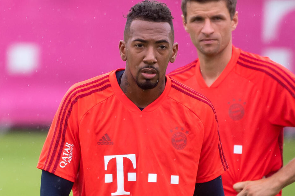 Die Zukunft von Jérôme Boateng (30, l.) beim FC Bayern München ist offiziell noch nicht geklärt.