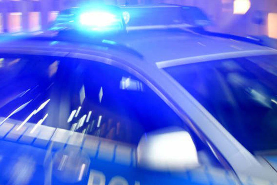 Eine Frau ist bei einem Verkehrsunfall in Lichtenberg schwer verletzt worden. (Symbolbild)