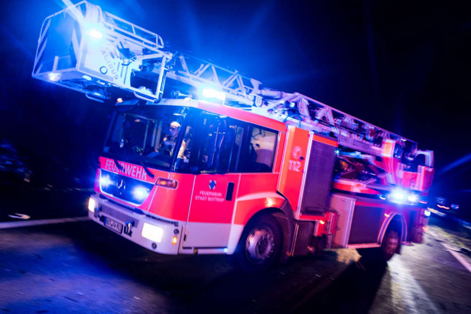 Die Feuerwehr konnte die Frau nur noch tot bergen. (Symbolbild)
