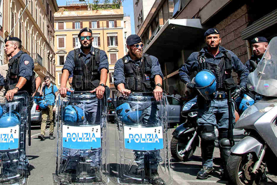 Vor einer Leitstelle der Carabinieri in Rom detonierte ein Sprengsatz (Symbolbild).