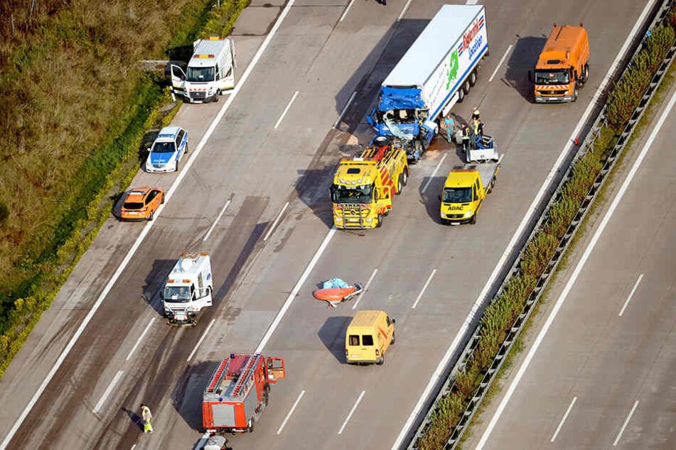 Die Brandenburger Polizei setzt nun auch Hubschrauber gegen Fahrsünder ein - damit solche Bilder nicht mehr entstehen.