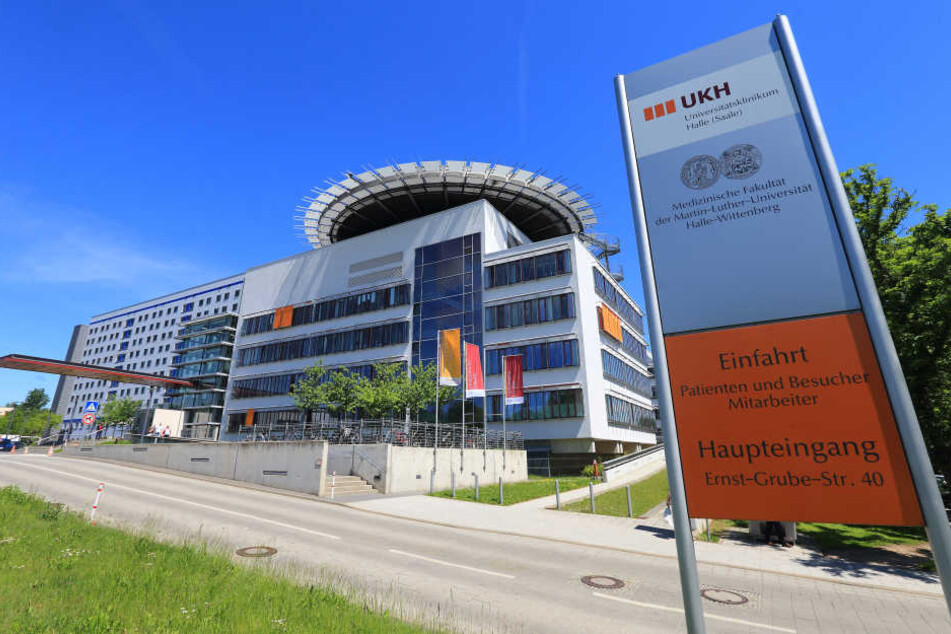 Ein Teilbereich des Universitätsklinikums in Halle-Kröllwitz musste nach einem Quecksilber-Unfall evakuiert werden.