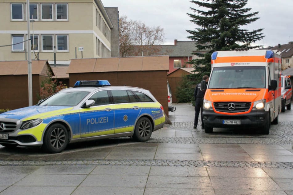 Die Polizei und ein Rettungswagen waren vor Ort.