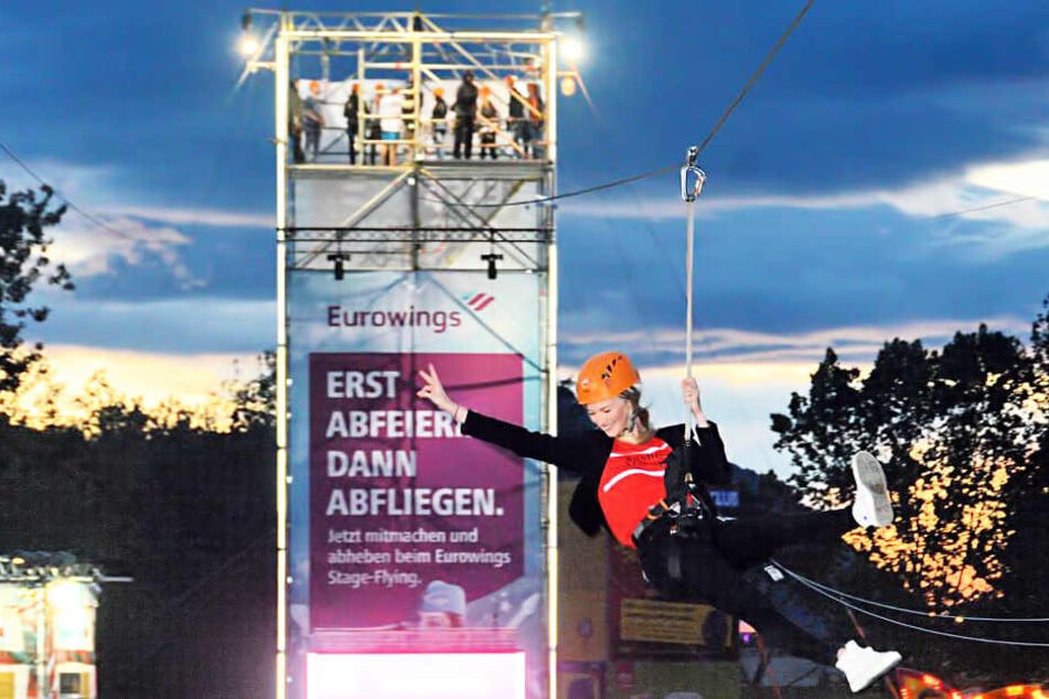Aus 18 Meter Höhe geht es 160 Meter weit durch die Luft!