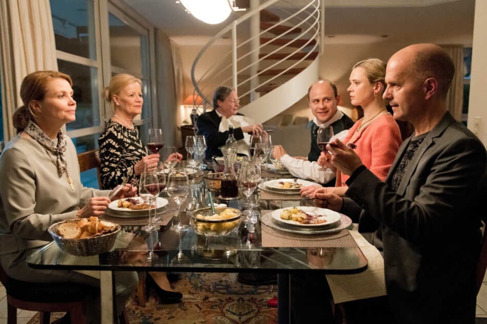 Die Stimmung ist angespannt: "Merz gegen Merz"-Folge "Der Pärchenabend".