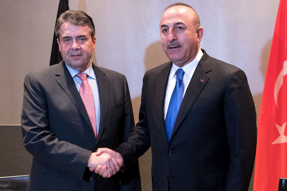 Am Dienstag treffen sich die beiden Außenminister Gabriel und Cavusoglu in Berlin.