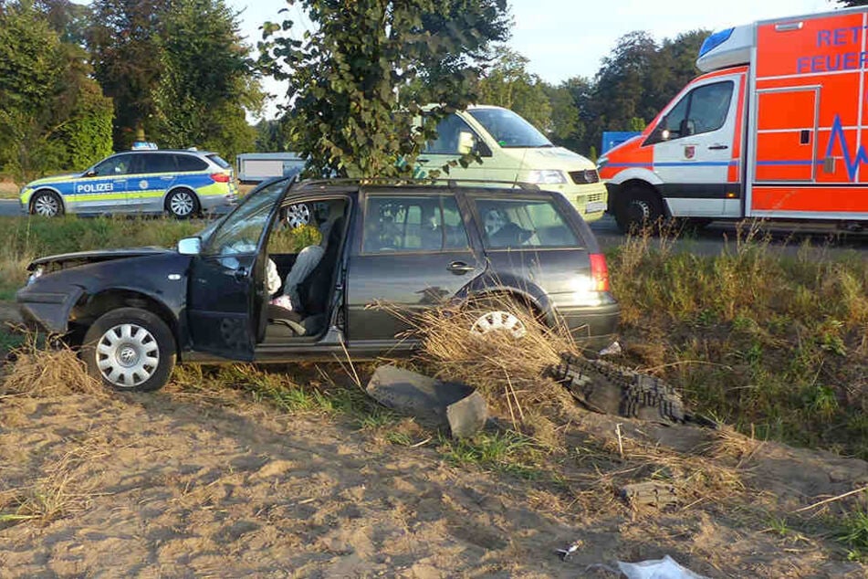 Nach dem Unfall musste die Frau (35) mit schweren Verletzungen ins Klinikum Minden gebracht werden.