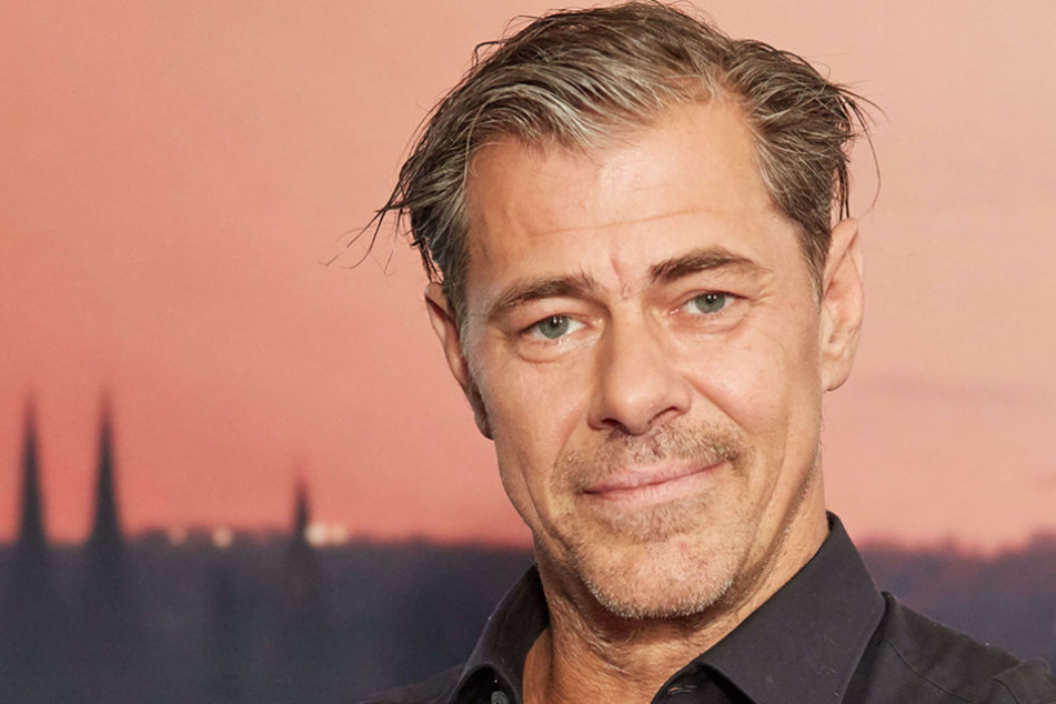 Sven Martinek findet, dass Sophia und Till gut zusammen passen.
