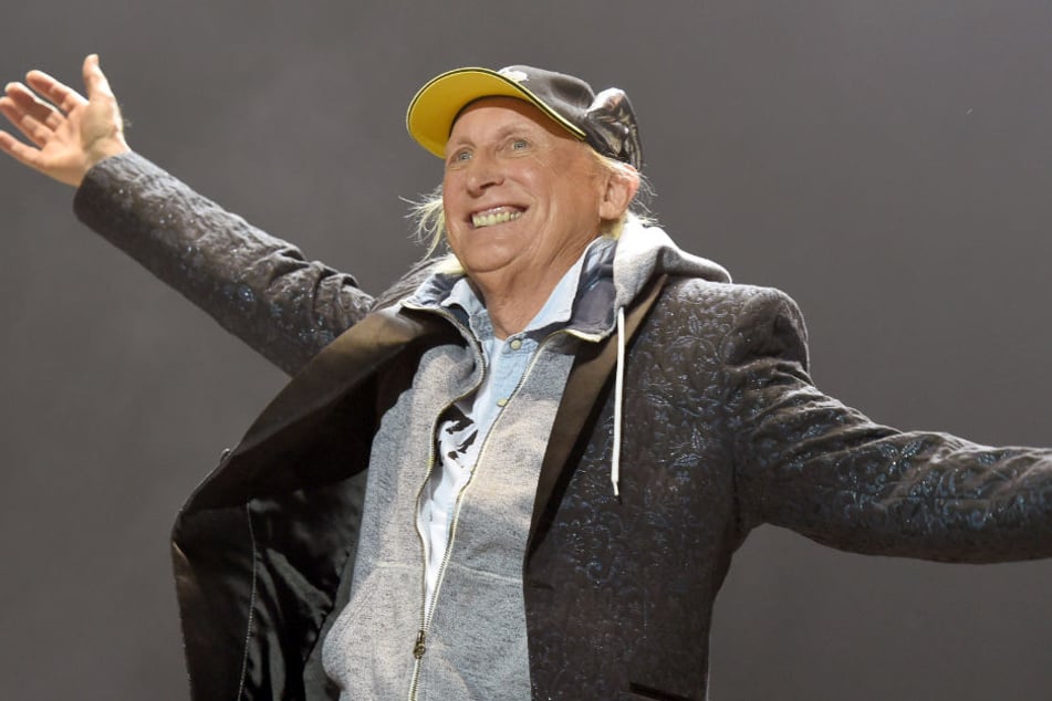 Auch mit 69 steht der Komiker noch auf der Bühne.