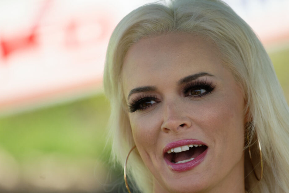 Daniela Katzenberger (Bild) "stinkt" nach der Meinung ihrer dreijährigen Tochter Sophia.