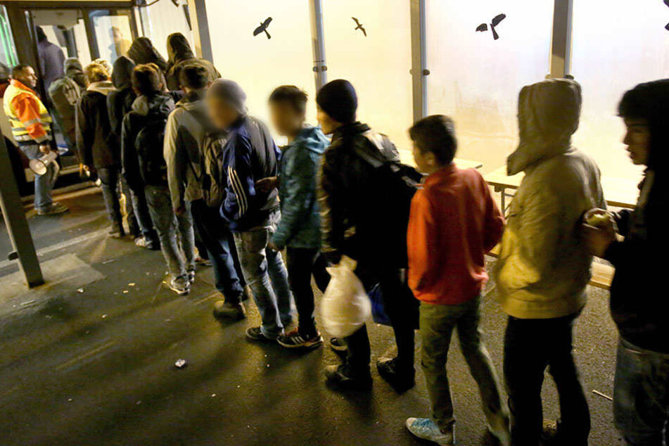 Wenn sich das Alter junger Flüchtlinge nicht eindeutig feststellen lässt, sollen Alterstests dies herausfinden.