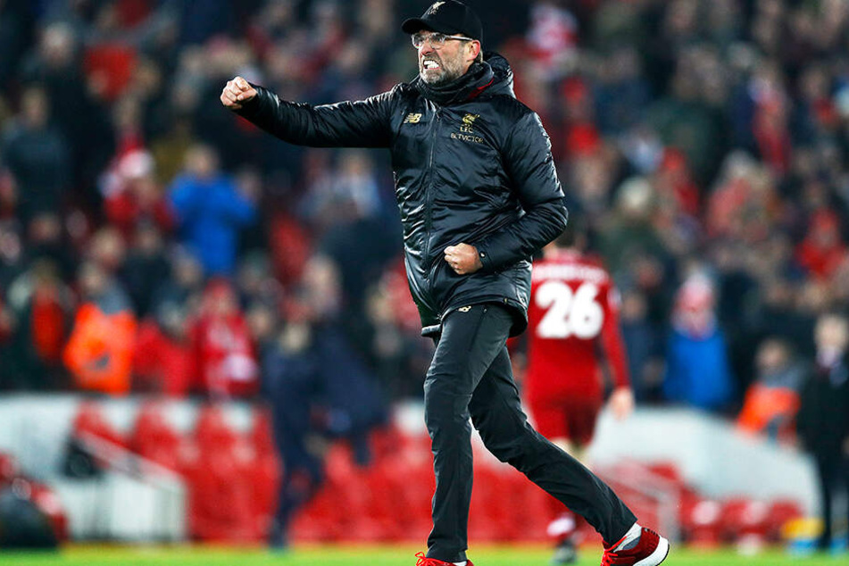 Typische Geste: Liverpools deutscher Trainer Jürgen Klopp bejubelt den hart erkämpften Erfolg seiner Mannschaft.