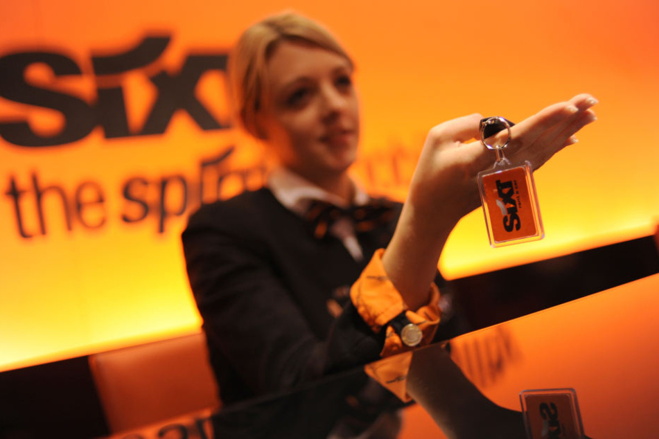 Ein 34-jähriger Mann hat an einer Leipziger Sixt-Niederlassung drei Mercedes gemietet, diese aber nicht wieder zurückgebracht. (Symbolbild)