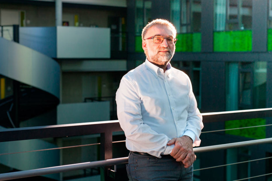 Dr. Wolfgang Nagel von der TU Dresden ist überzeugt: "In 20 Jahen wird es Programme geben, die mehr können als ihre Programmierer."