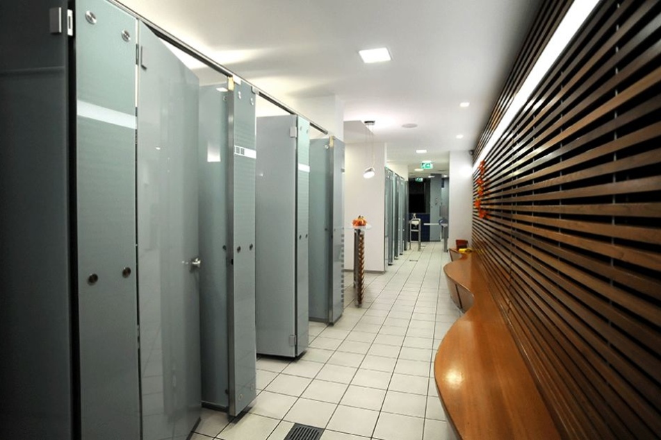 Der Betrieb der 260 öffentlichen Toiletten in der Stadt soll wieder von den Werberechten entkoppelt werden.