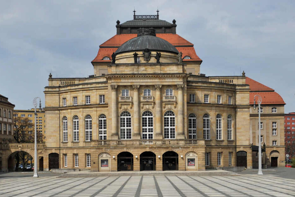 Chemnitz ist reich an kulturellen Einrichtungen, hier das Opernhaus am Theaterplatz.