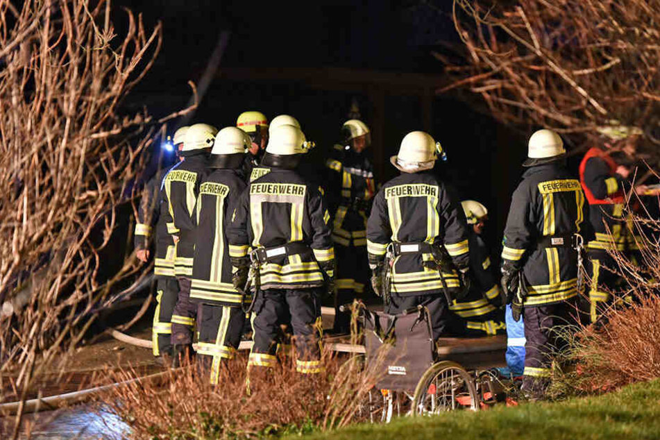 Mehr als 60 Kameraden der Feuerwehr kamen zum Einsatz.