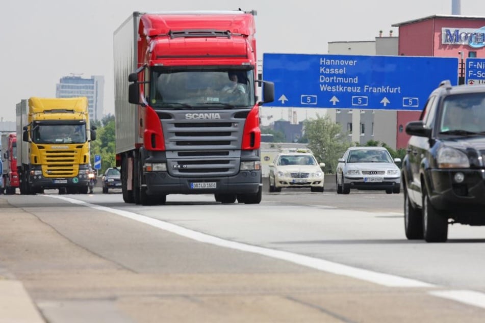 Auf der A5 zwischen dem Westkreutz und dem Nordwestkreutz steht der Verkehr Anfang November still.