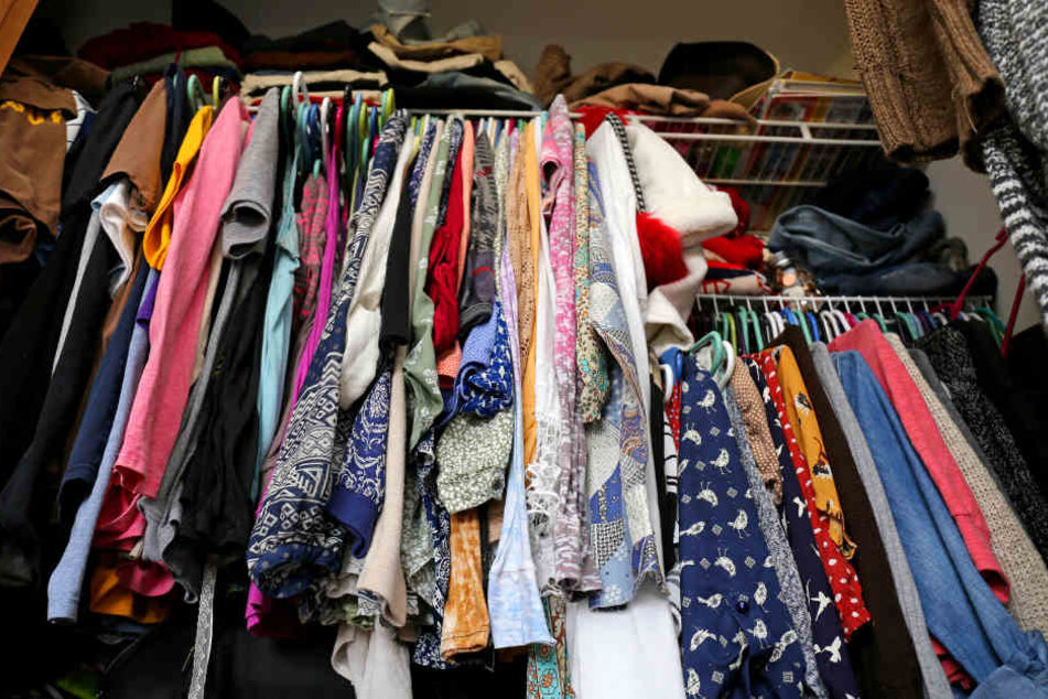 Die Beamten fielen nicht auf den Kleiderschrank-Trick der Frau rein. (Symbolbild)