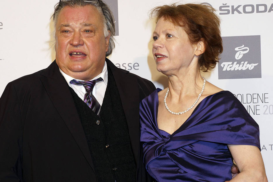 Solo Sunny-Renate Krößner (71, hier mit ihrem Mann Bernd Stegemann) ist seit Oktober von der Rolle: Auf sie freuten sich besonders viele ostdeutsche Zuschauer - sie wurde in der DDR bekannt durch den Kult-Film "Solo Sunny" (1980).