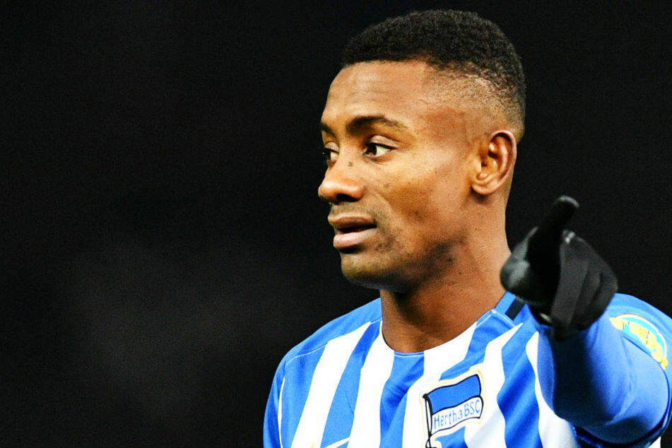 Salomon Kalou gibt die Richtung vor.