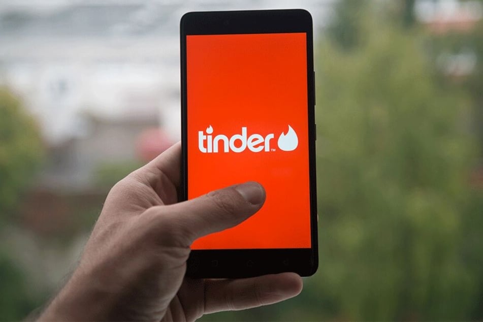 Auf der Dating-App "Tinder" wurde ein Agent auf Gianna aufmerksam.
