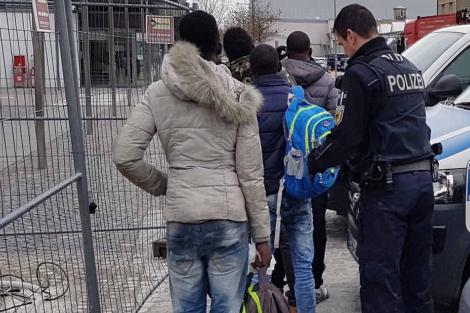 Die Bundespolizei hat am Wochenende illegale Migranten festgesetzt. (Symbolbild)