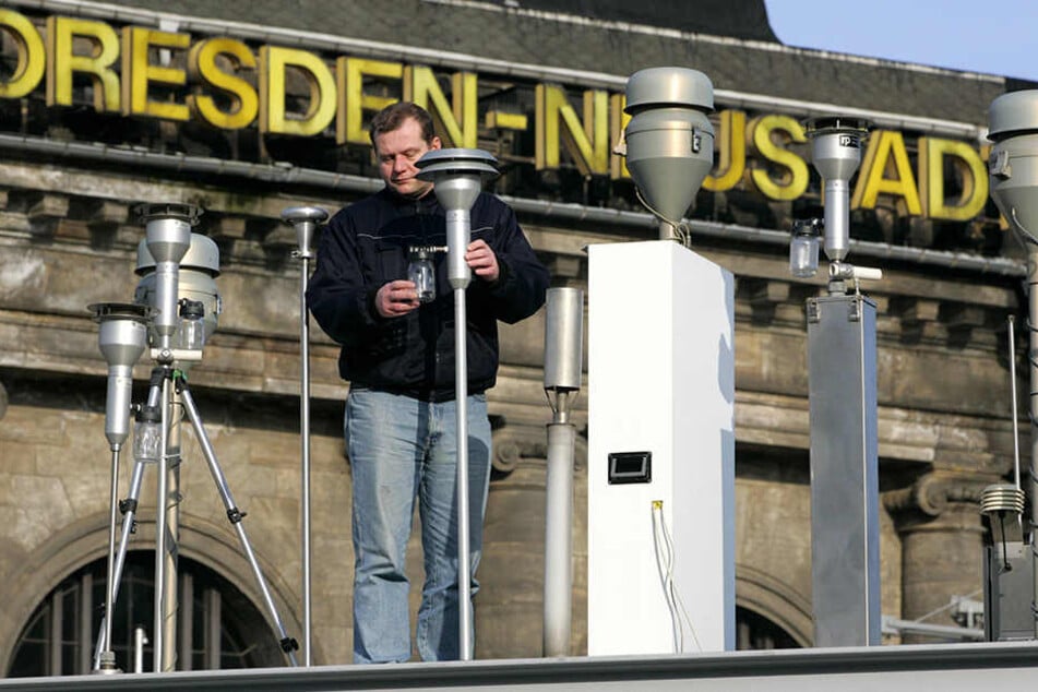 Am Bahnhof Dresden-Neustadt wird unter anderem die Qualität der Luft gemessen.