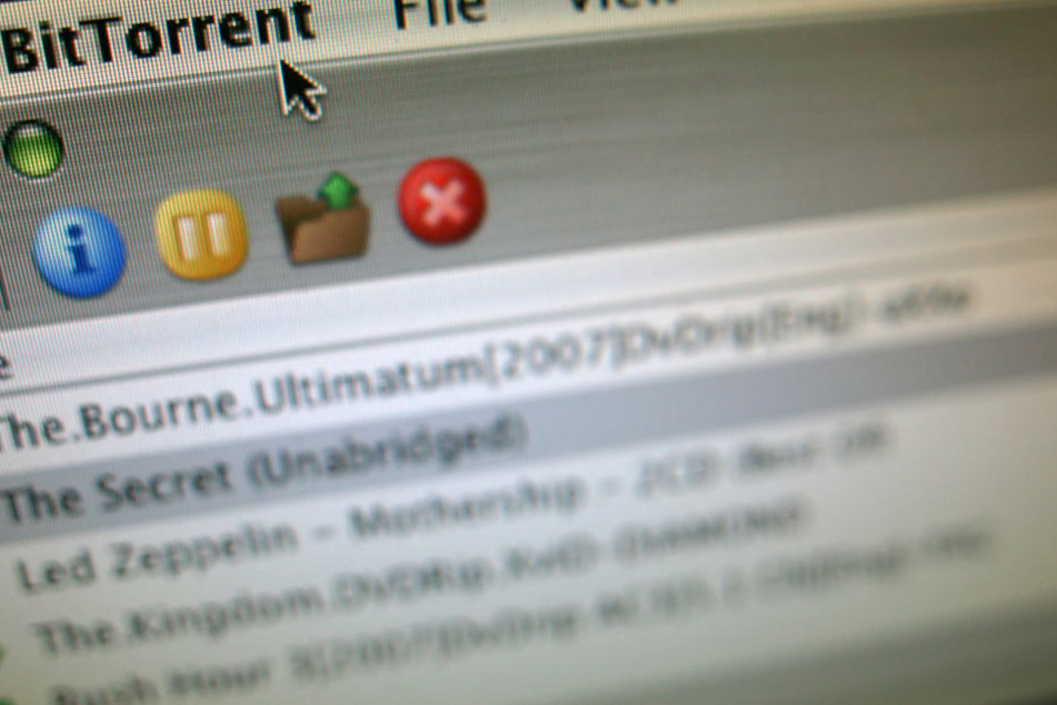 Schluss mit illegalen Downloads: Das Portal "usenetrevolution.info" ist offline. (Symbolbild)
