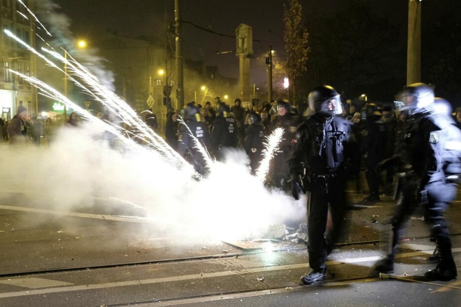 Von der Attacke auf den verletzten Polizisten gibt es bisher keine Videoaufnahmen.