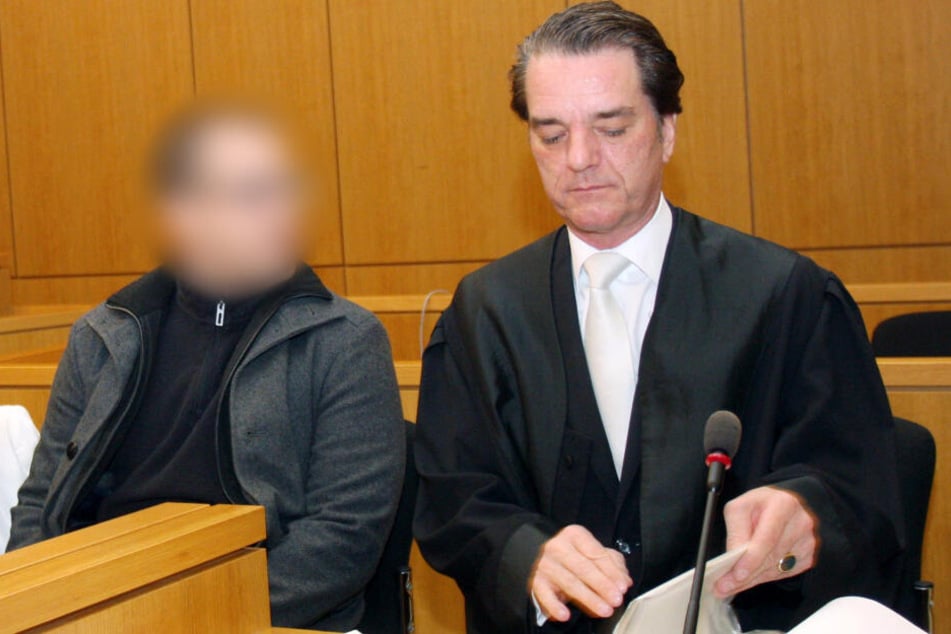 Der einst als "Brummi Andi" bundesweit bekanntgewordene Serien-Straftäter steht vor Gericht.