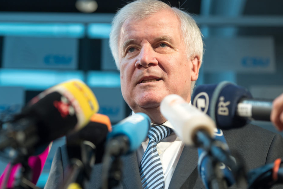 CSU-Chef Horst Seehofer möchte sich noch nicht klar dazu äußern, ob die CSU Steinmeier unterstützen wird.