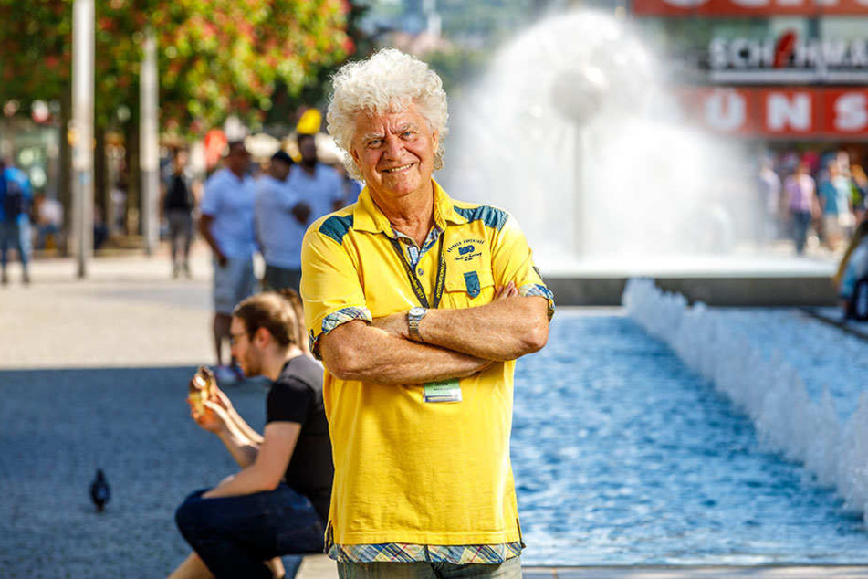 Alles echt: Die Prachtlocken sind das Markenzeichen von Joachim Schlese (77),
dem Erfinder des Dixieland-Festivals.