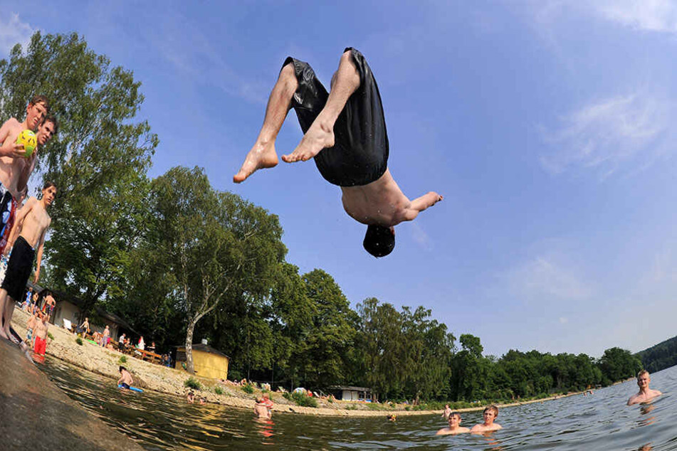 Der Möhnesee ist ein beliebter Ausflugsort, um sich an heißen Tagen abzukühlen.