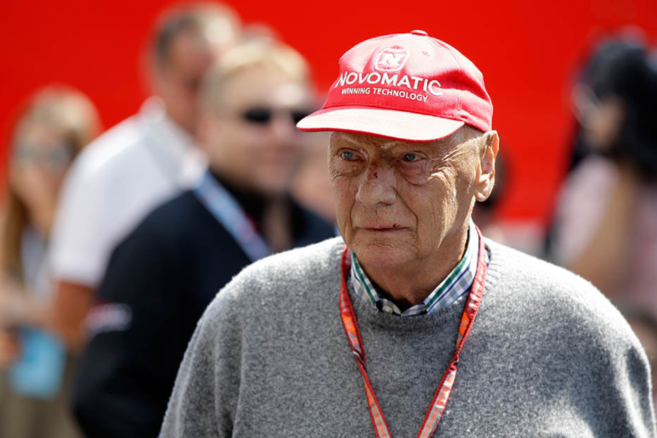 Der dreimalige Formel-1-Weltmeister Niki Lauda (69) musste sich nach zwei Nieren nun auch eine neue Lunge transplantieren lassen.