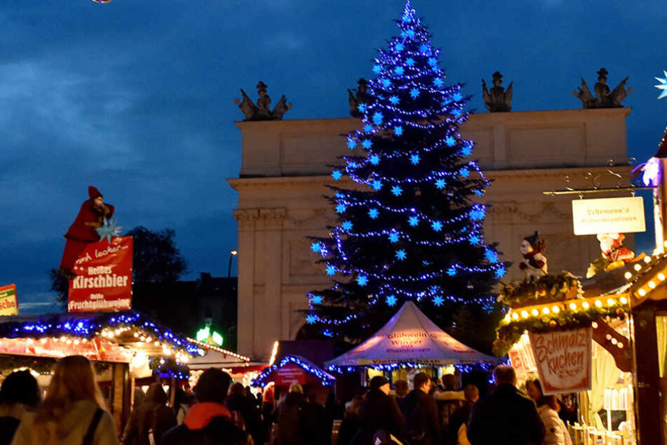 Auf dem Weihnachtsmarkt in Potsdam wurde ein verdächtiger Gegenstand entdeckt.